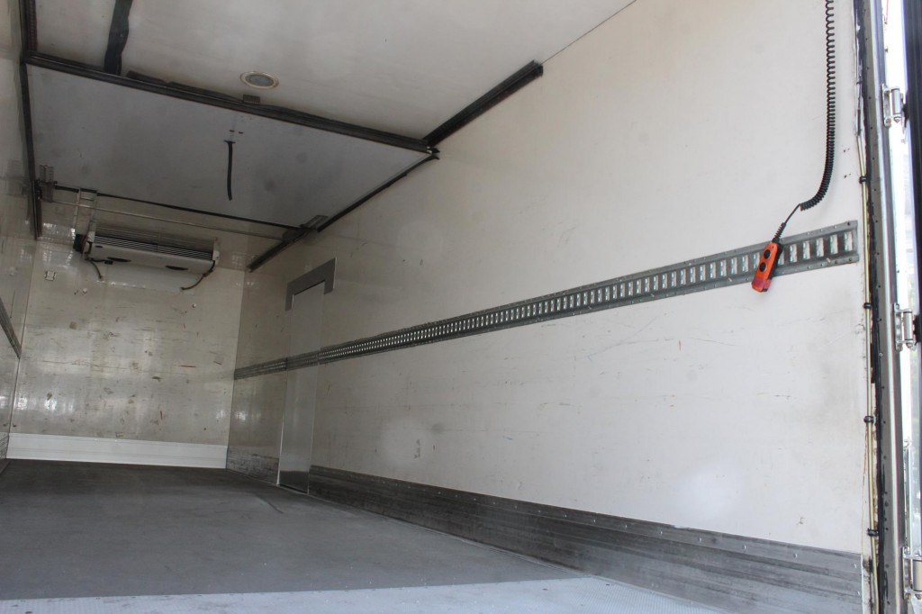 Mercedes-Benz Antos 1924 E6 CS 1150 Multi Bi-Temp LBW Seitentur - Kylbil lastbil: bild 4 Mercedes-Benz Antos 1924 E6 CS 1150 Multi Bi-Temp LBW Seitentur - Kylbil lastbil: bild 4