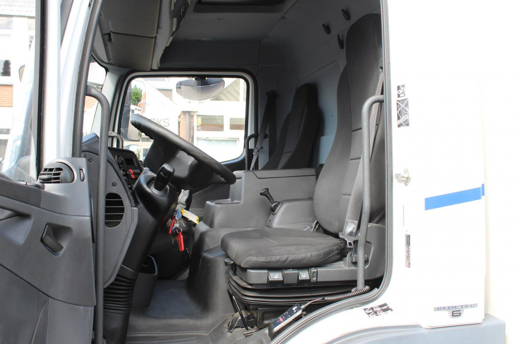 Mercedes-Benz Atego 1221 E6  Koffer   Klima  LDW  Schalter  LBW - Lastbil med skåp: bild 5 Mercedes-Benz Atego 1221 E6  Koffer   Klima  LDW  Schalter  LBW - Lastbil med skåp: bild 5
