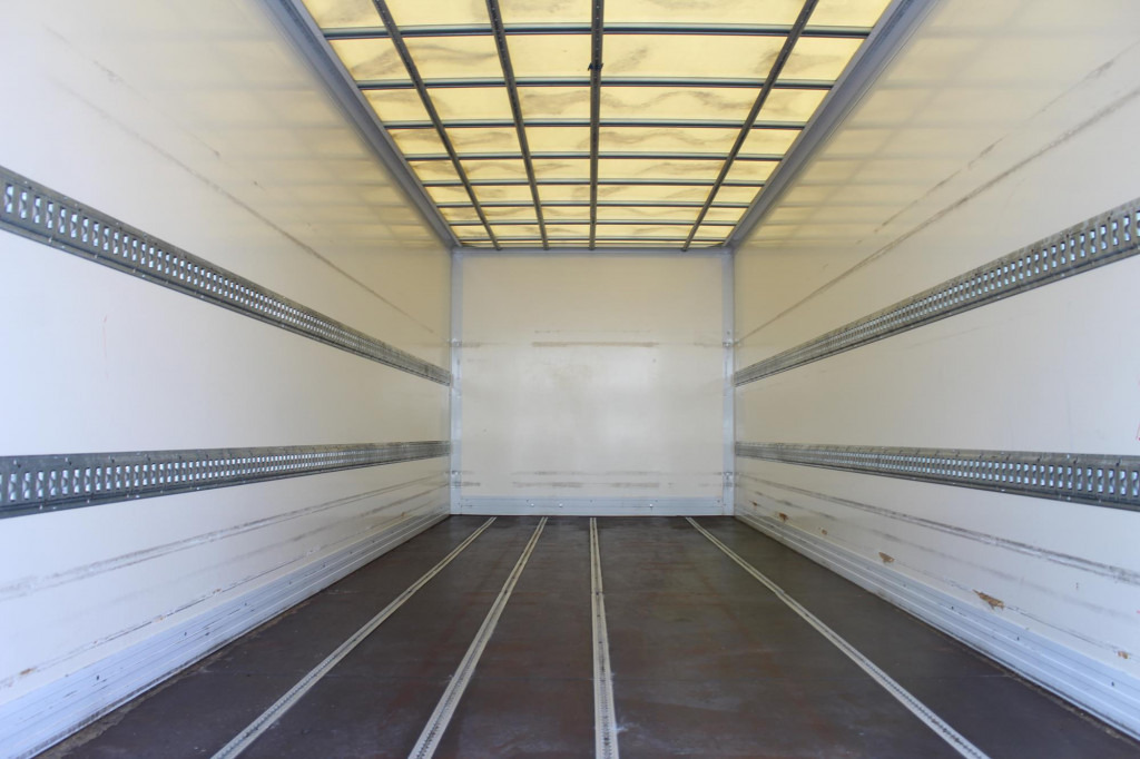 Mercedes-Benz Atego 1221 E6  Koffer   Klima  LDW  Schalter  LBW - Lastbil med skåp: bild 2 Mercedes-Benz Atego 1221 E6  Koffer   Klima  LDW  Schalter  LBW - Lastbil med skåp: bild 2