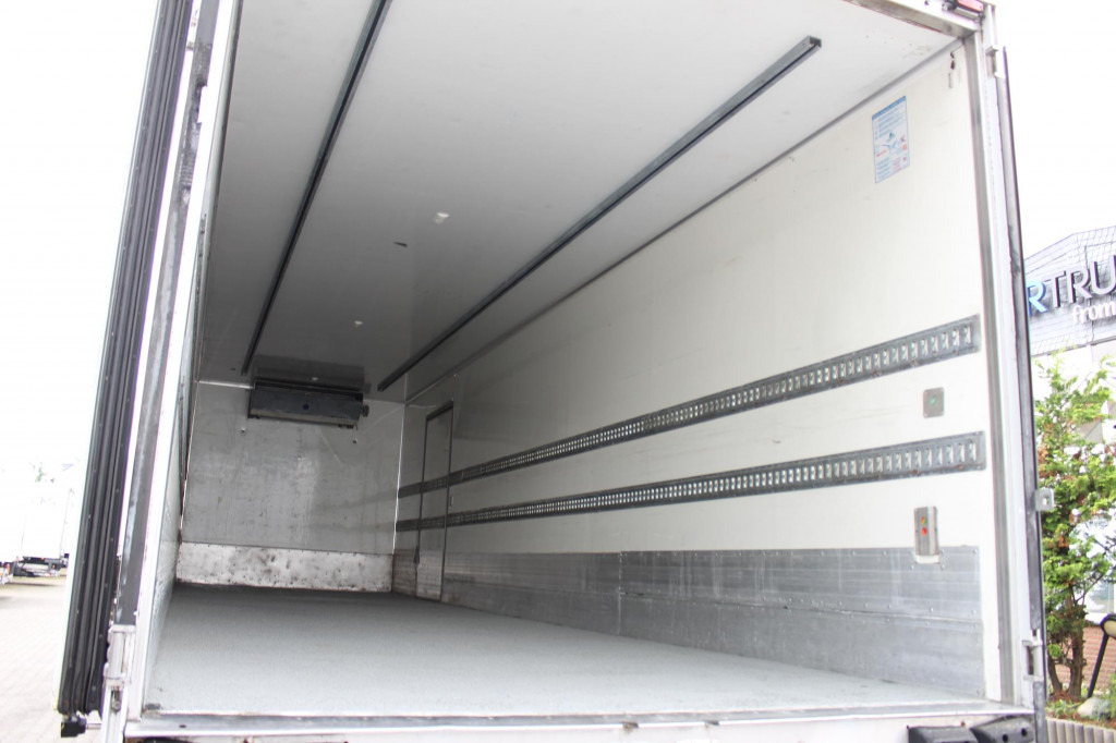 Mercedes-Benz Axor 1824 E5 Carrier Supra Türen+LBW Strom - Kylbil lastbil: bild 2 Mercedes-Benz Axor 1824 E5 Carrier Supra Türen+LBW Strom - Kylbil lastbil: bild 2