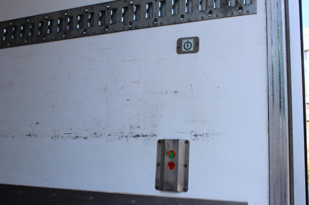 Renault D16 E6 CS 1250Mt. Bi-Temp. Tür+LBW TW Strom - Kylbil lastbil: bild 3 Renault D16 E6 CS 1250Mt. Bi-Temp. Tür+LBW TW Strom - Kylbil lastbil: bild 3