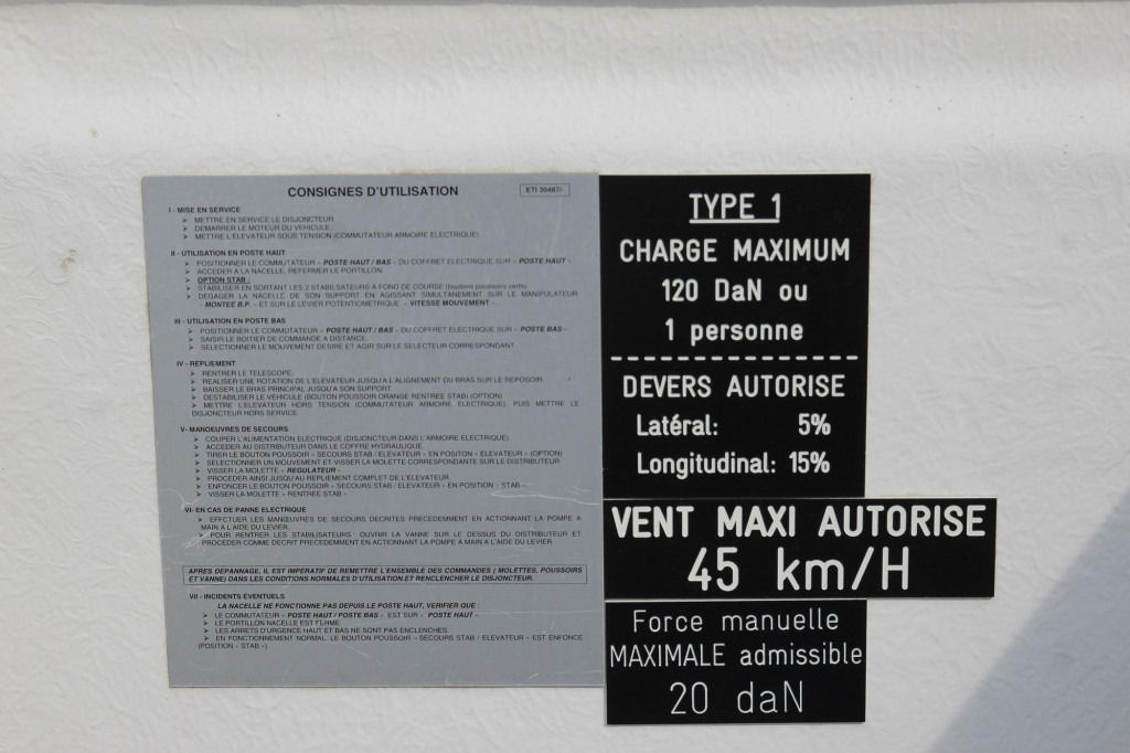 Renault Master Comilev 100TF1 10m Klima nur 167h HU-UVV - Billift: bild 3 Renault Master Comilev 100TF1 10m Klima nur 167h HU-UVV - Billift: bild 3