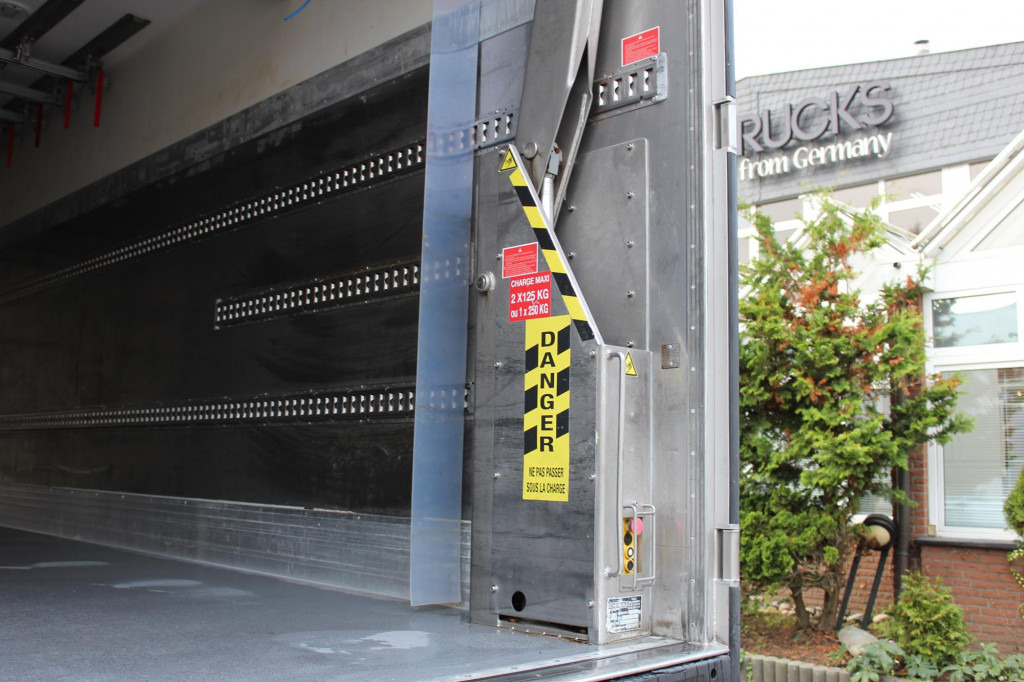 Scania P320 E5 TK T1000R Fleisch MEAT Strom LBW FRC - Kylbil lastbil: bild 3 Scania P320 E5 TK T1000R Fleisch MEAT Strom LBW FRC - Kylbil lastbil: bild 3