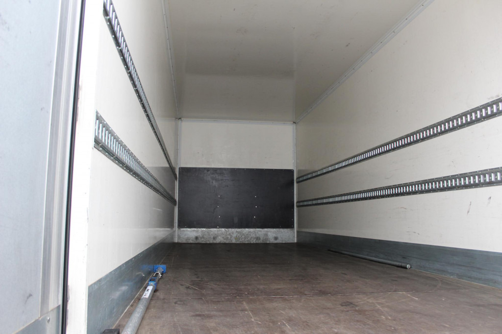 Mercedes-Benz Actros 2548 Koffer Retarder Schlafkab Kühlbox - Transportbil: bild 4 Mercedes-Benz Actros 2548 Koffer Retarder Schlafkab Kühlbox - Transportbil: bild 4