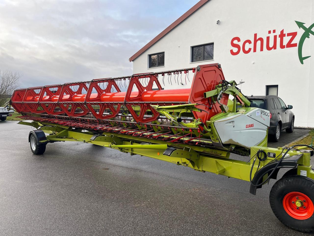 CLAAS Schneidwerk Vario V900 mit Wagen, Rapsausrüstung - Skärbordsvagn: bild 1 CLAAS Schneidwerk Vario V900 mit Wagen, Rapsausrüstung - Skärbordsvagn: bild 1