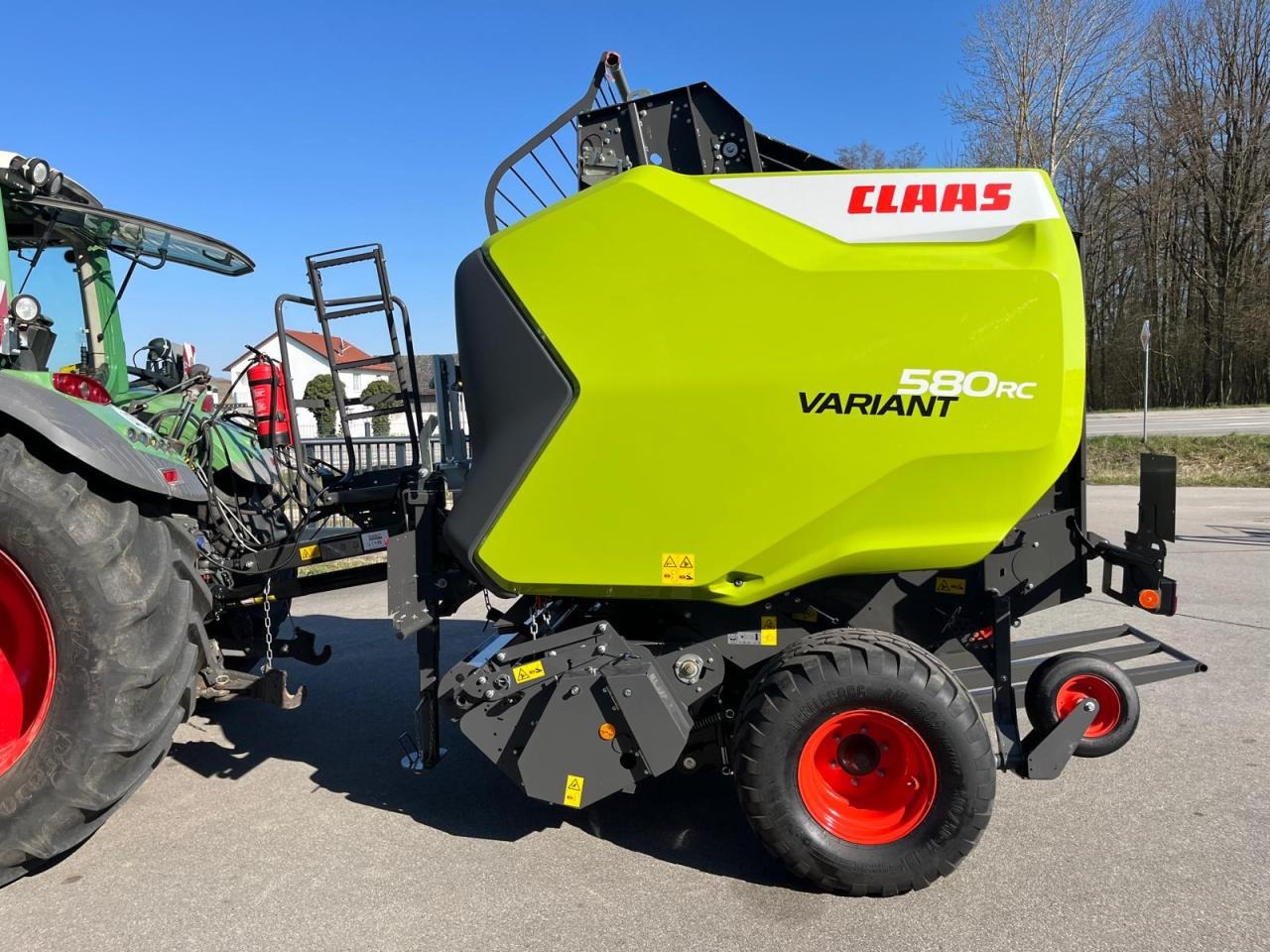CLAAS Variant 580 RC PRO, neuwertige Rundballenpresse, Baujahr 2023, erst 39 Betriebsstunden !!! - Rundbalspress: bild 1 CLAAS Variant 580 RC PRO, neuwertige Rundballenpresse, Baujahr 2023, erst 39 Betriebsstunden !!! - Rundbalspress: bild 1