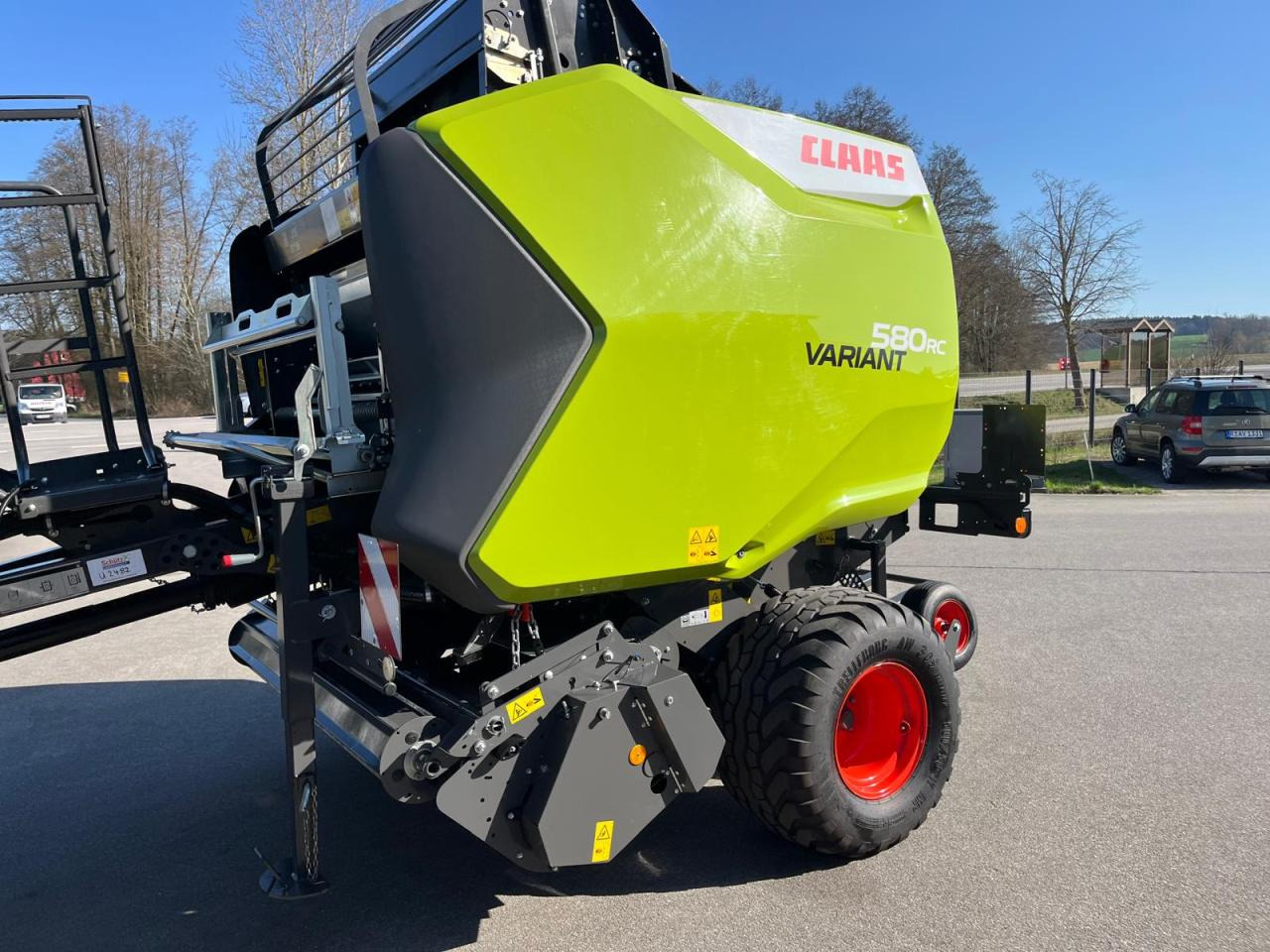 CLAAS Variant 580 RC PRO, neuwertige Rundballenpresse, Baujahr 2023, erst 39 Betriebsstunden !!! - Rundbalspress: bild 2 CLAAS Variant 580 RC PRO, neuwertige Rundballenpresse, Baujahr 2023, erst 39 Betriebsstunden !!! - Rundbalspress: bild 2