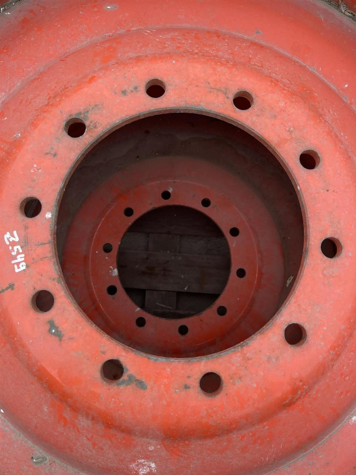 Fendt 16X38 / 10 Loch Felge - Fälg: bild 2 Fendt 16X38 / 10 Loch Felge - Fälg: bild 2