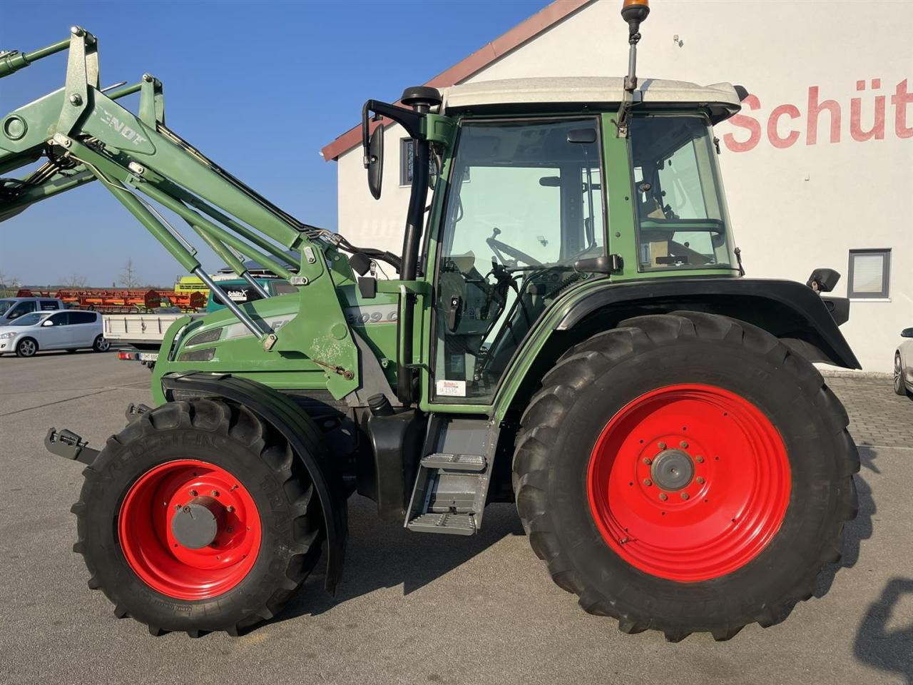 Fendt 309 Ci mit FL, Fh, Bj. 2005 - Traktor: bild 3 Fendt 309 Ci mit FL, Fh, Bj. 2005 - Traktor: bild 3