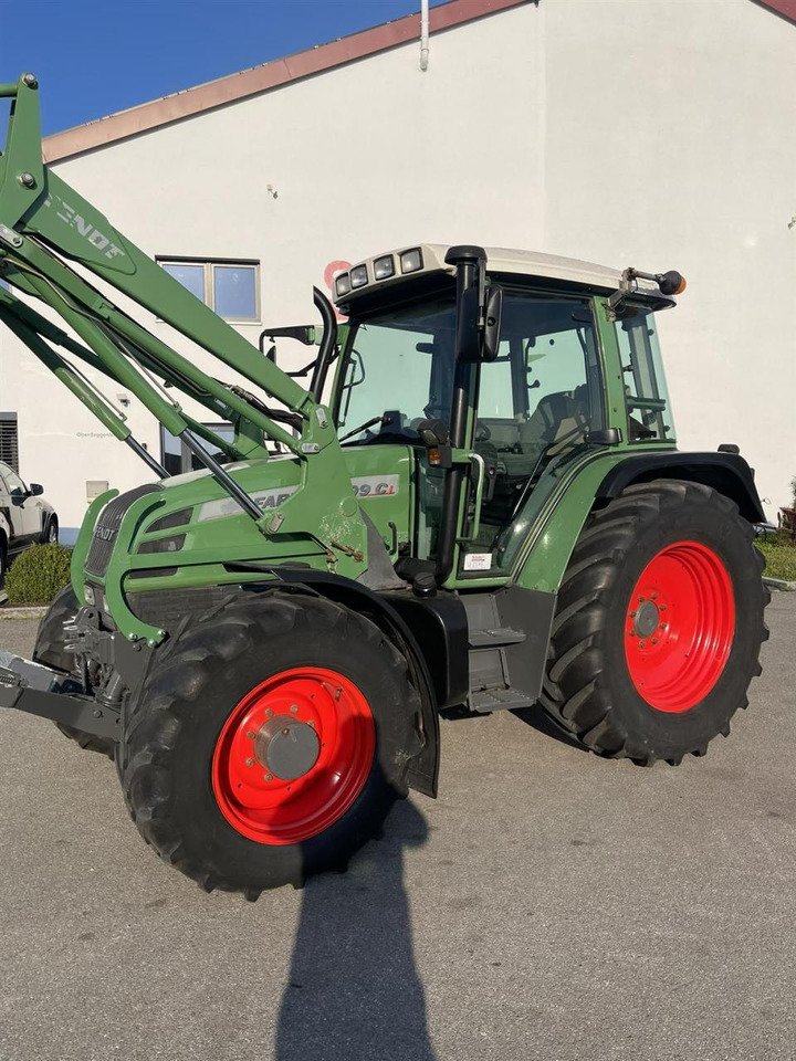 Fendt 309 Ci mit FL, Fh, Bj. 2005 - Traktor: bild 2 Fendt 309 Ci mit FL, Fh, Bj. 2005 - Traktor: bild 2