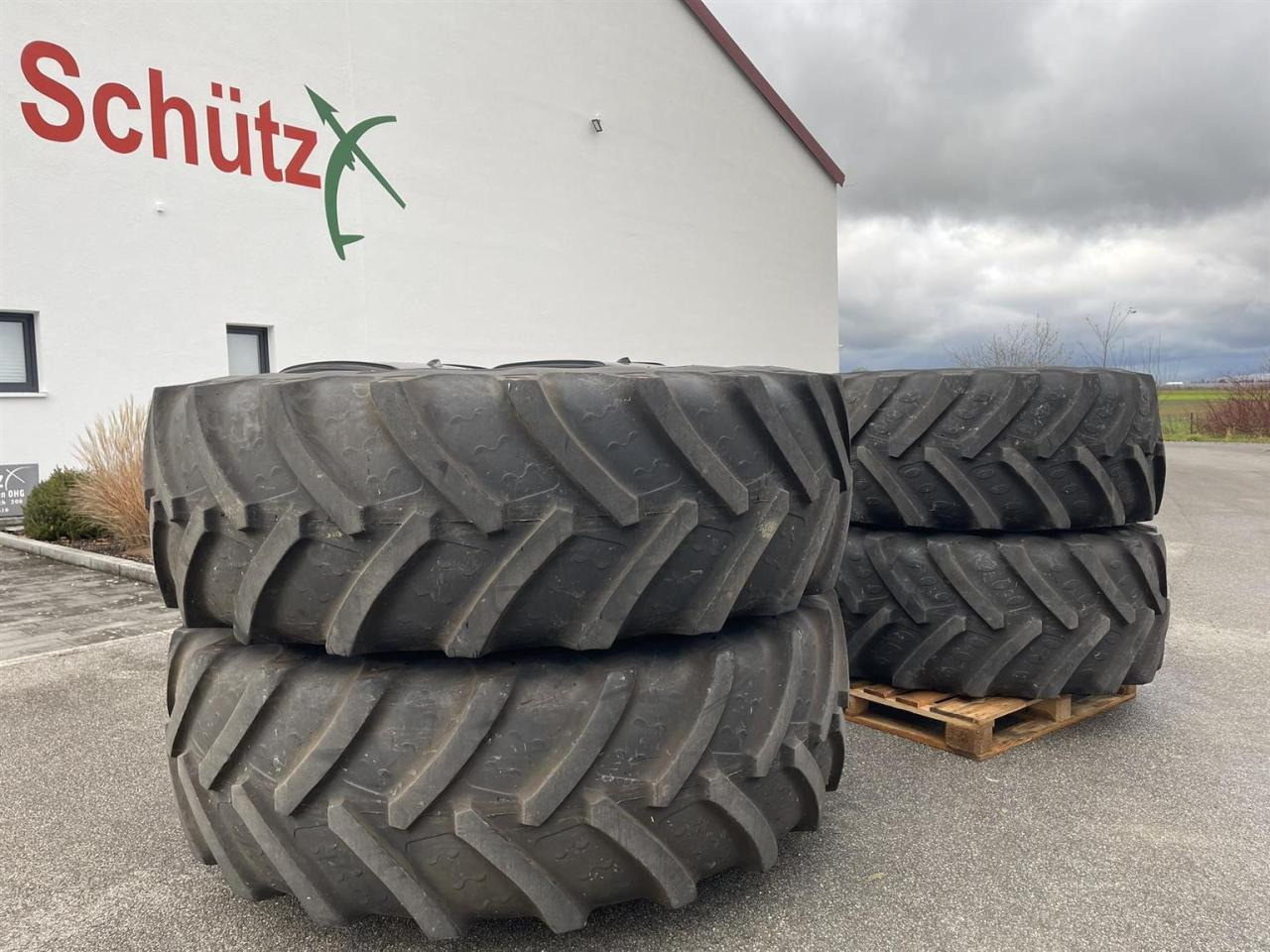 Fendt Räder 2.25m Spur, 828 826, 620/70 R46 600/70 R30 - Traktor: bild 2 Fendt Räder 2.25m Spur, 828 826, 620/70 R46 600/70 R30 - Traktor: bild 2
