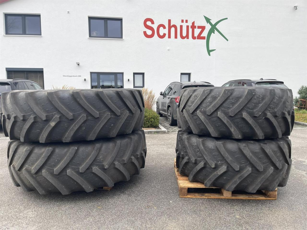 Fendt Räder 2.25m Spur, 828 826, 620/70 R46 600/70 R30 - Traktor: bild 1 Fendt Räder 2.25m Spur, 828 826, 620/70 R46 600/70 R30 - Traktor: bild 1
