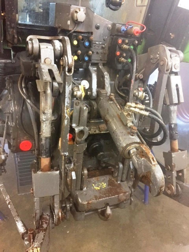 Fendt gebrauchter Hitch für Fendt 930, 926, 924 - Tillbehör: bild 1 Fendt gebrauchter Hitch für Fendt 930, 926, 924 - Tillbehör: bild 1