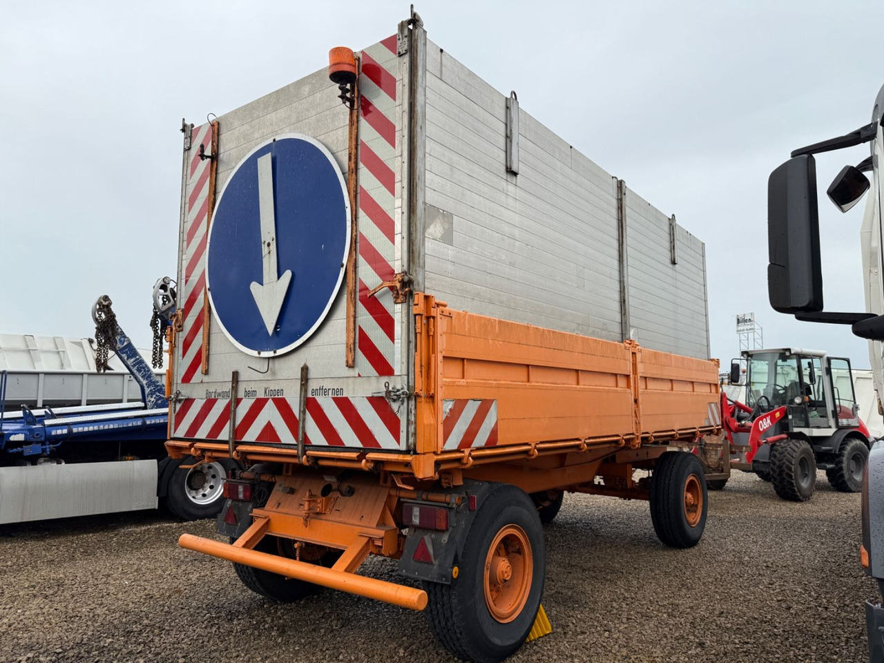 Kässbohrer 3 - Seiten Kipper Blattfederung + Zusatzaufbau - Tippsläp: bild 3 Kässbohrer 3 - Seiten Kipper Blattfederung + Zusatzaufbau - Tippsläp: bild 3