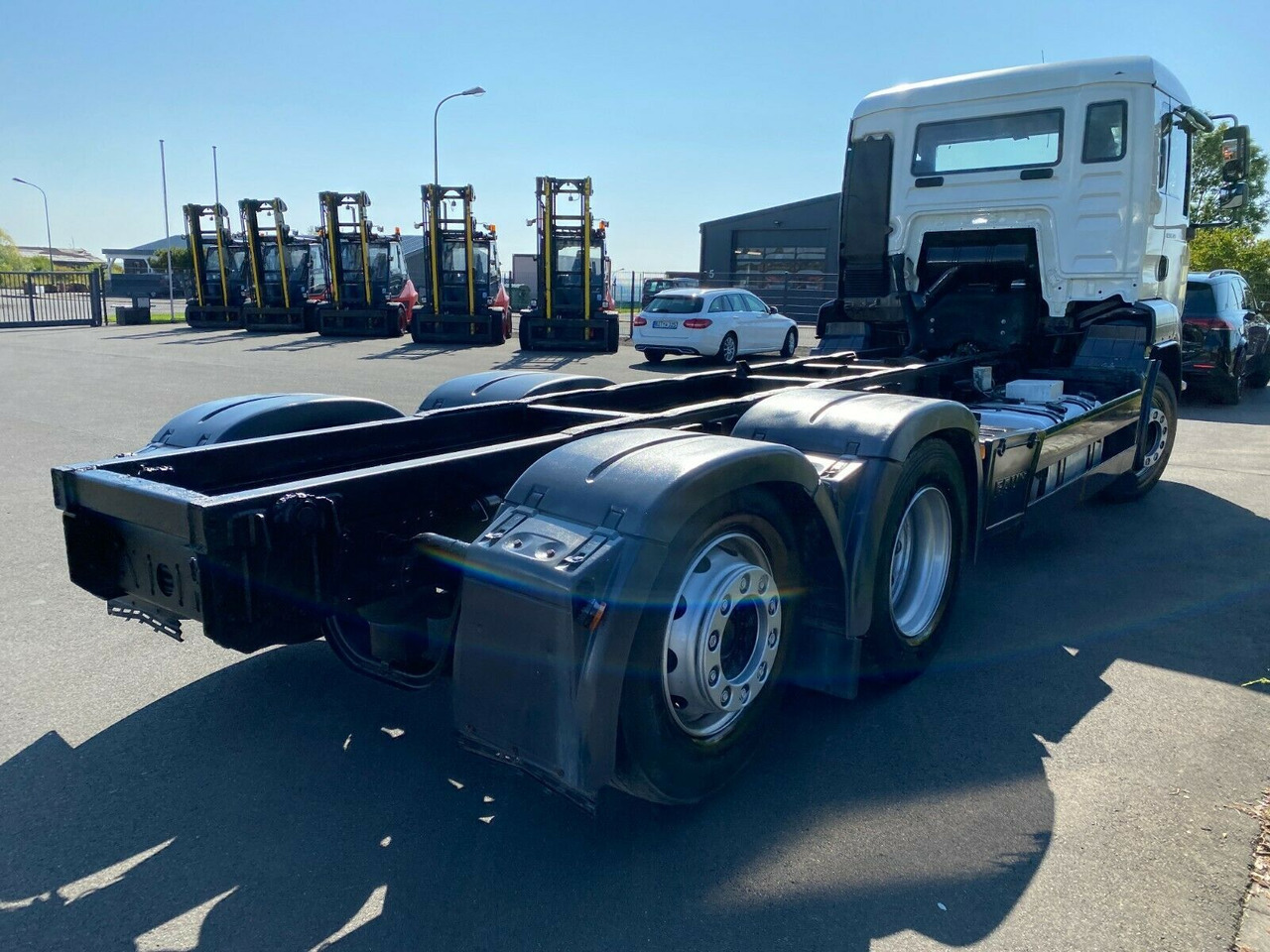 MAN 26.320 TGA 6x2 MAN 26.320 TGA 6x2 - Chassi lastbil: bild 3 MAN 26.320 TGA 6x2 MAN 26.320 TGA 6x2 - Chassi lastbil: bild 3