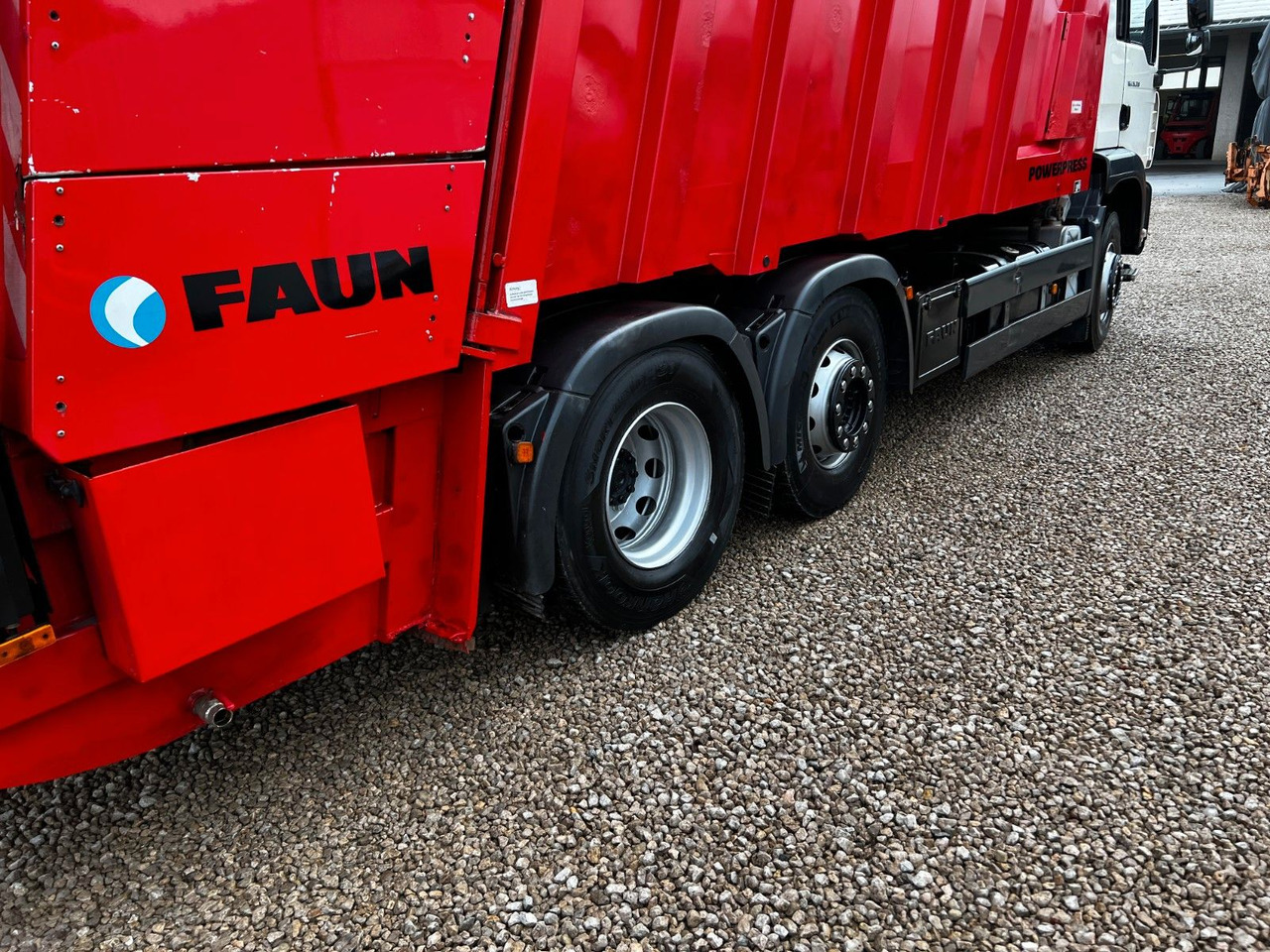 MAN TGA 26.320 6x2 Faun Powerpress MAN TGA 26.320 6x2 Faun Powerpress - Sopbil: bild 2 MAN TGA 26.320 6x2 Faun Powerpress MAN TGA 26.320 6x2 Faun Powerpress - Sopbil: bild 2