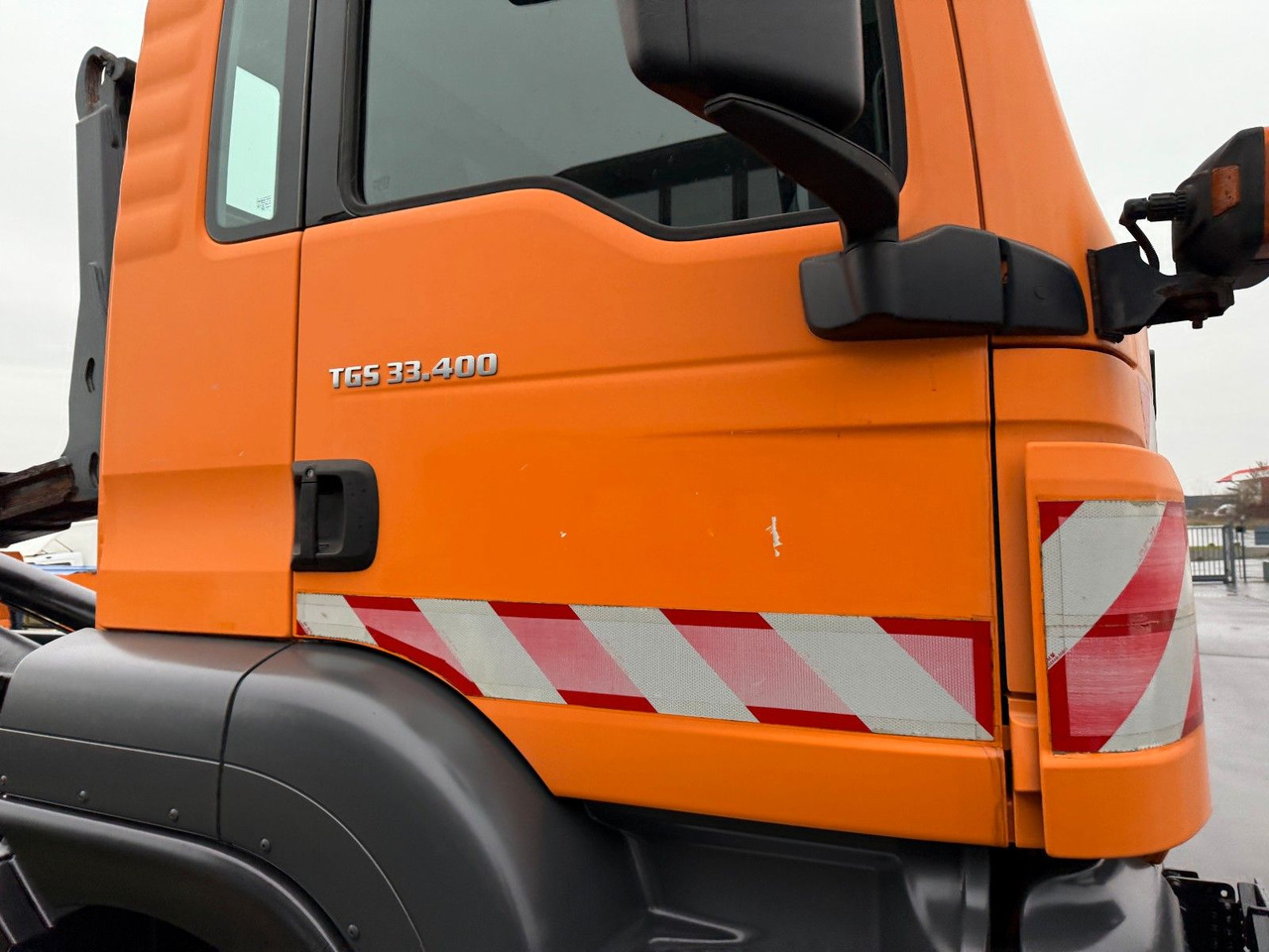 MAN TGS 33.400 6x6 Blattfederung Original 120500 km - Lastväxlare lastbil: bild 4 MAN TGS 33.400 6x6 Blattfederung Original 120500 km - Lastväxlare lastbil: bild 4