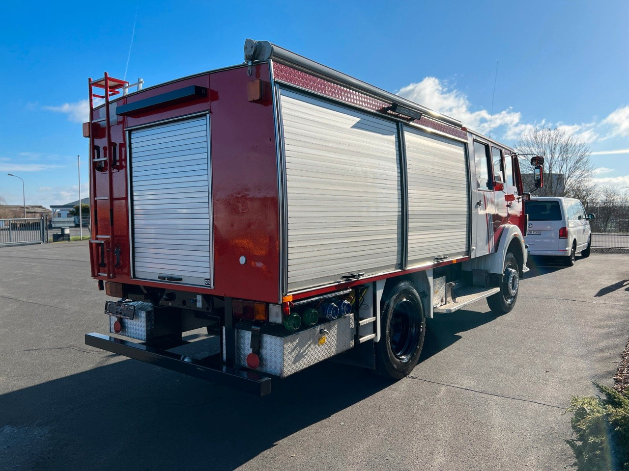 Mercedes-Benz 1019 4x4 Tanklöschfahrzeug Metz TLF 16 Mercedes-Benz 1019 4x4 Tanklöschfahrzeug Metz TLF 16 - Tankbil: bild 2 Mercedes-Benz 1019 4x4 Tanklöschfahrzeug Metz TLF 16 Mercedes-Benz 1019 4x4 Tanklöschfahrzeug Metz TLF 16 - Tankbil: bild 2