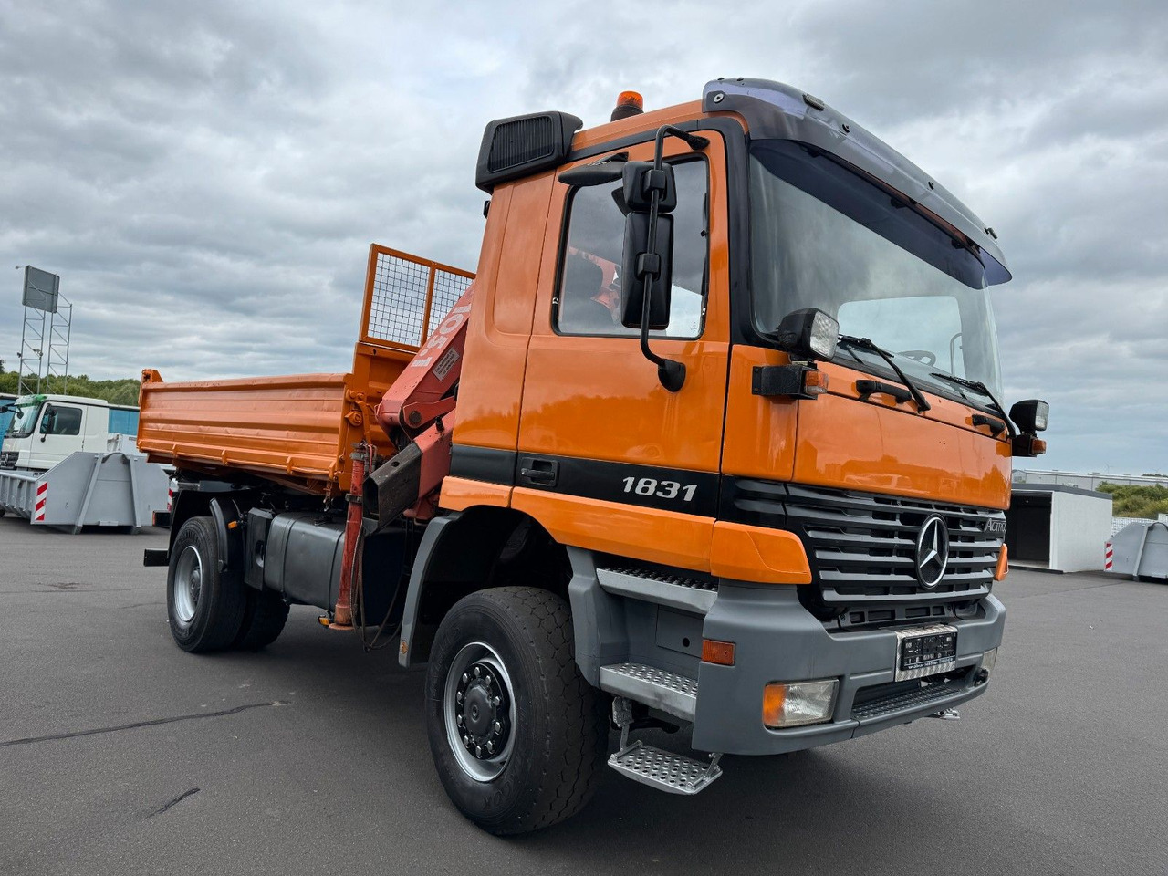 Mercedes-Benz Actros 1831 4x4 Kipper - Kran- Kupplung- Blattfe - Tippbil lastbil, Kranbil: bild 5 Mercedes-Benz Actros 1831 4x4 Kipper - Kran- Kupplung- Blattfe - Tippbil lastbil, Kranbil: bild 5