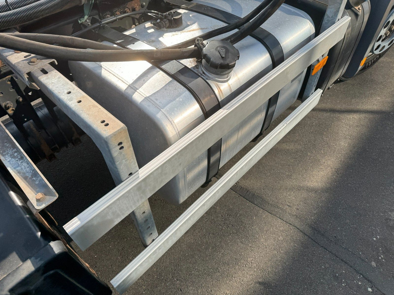 Mercedes-Benz Actros 1832 MP 3 Mercedes-Benz Actros 1832 MP 3 - Chassi lastbil: bild 5 Mercedes-Benz Actros 1832 MP 3 Mercedes-Benz Actros 1832 MP 3 - Chassi lastbil: bild 5