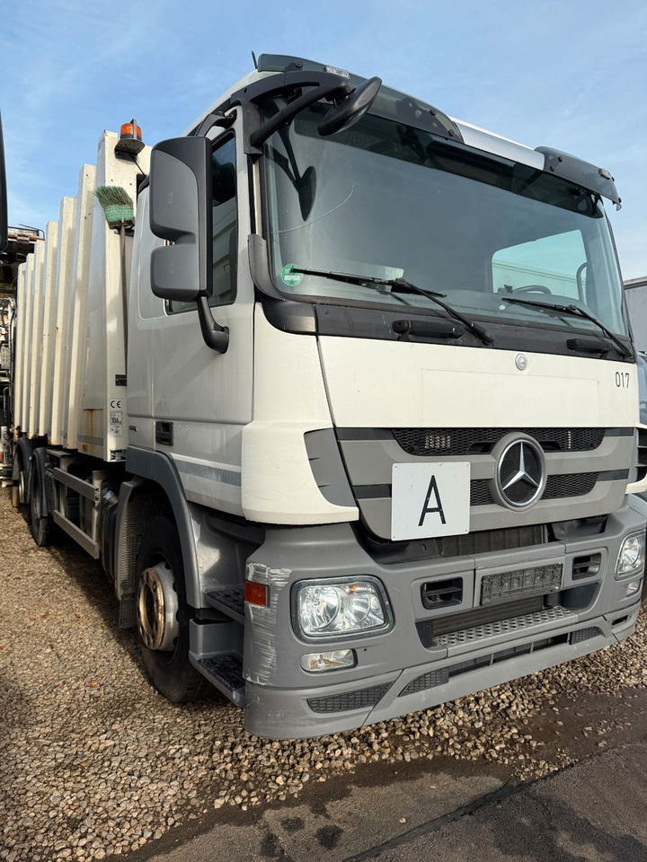 Mercedes-Benz Actros 2532 6x2 MP3 Faun Power Press 524 - Sopbil: bild 3 Mercedes-Benz Actros 2532 6x2 MP3 Faun Power Press 524 - Sopbil: bild 3