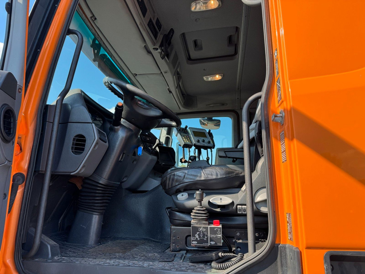 Leasa  Mercedes-Benz Actros 3341 6x6  Kipperfahrgestell mit Zylinder Mercedes-Benz Actros 3341 6x6  Kipperfahrgestell mit Zylinder: bild 6