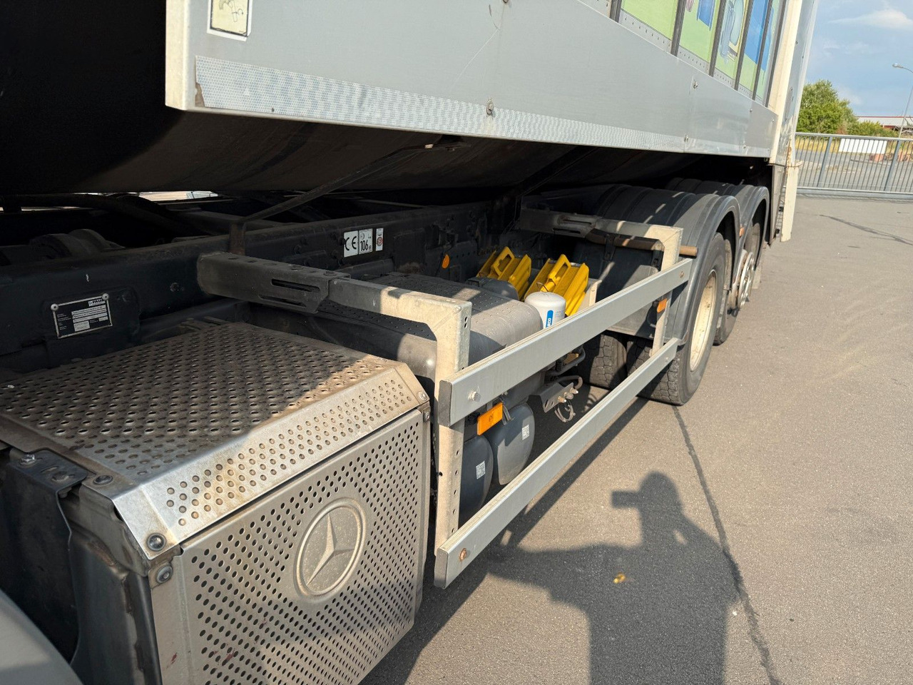 Sopbil Mercedes-Benz Actros MP3 2532 6x2 Faun Rotorpress 521: bild 11 Sopbil Mercedes-Benz Actros MP3 2532 6x2 Faun Rotorpress 521: bild 11