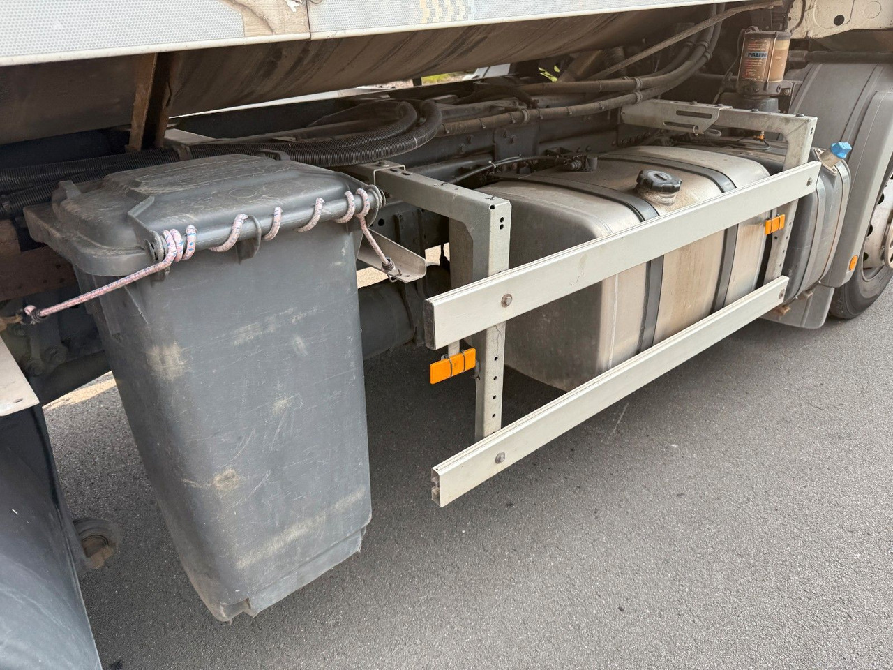 Sopbil Mercedes-Benz Actros MP3 2532 6x2 Faun Rotorpress 521: bild 6 Sopbil Mercedes-Benz Actros MP3 2532 6x2 Faun Rotorpress 521: bild 6