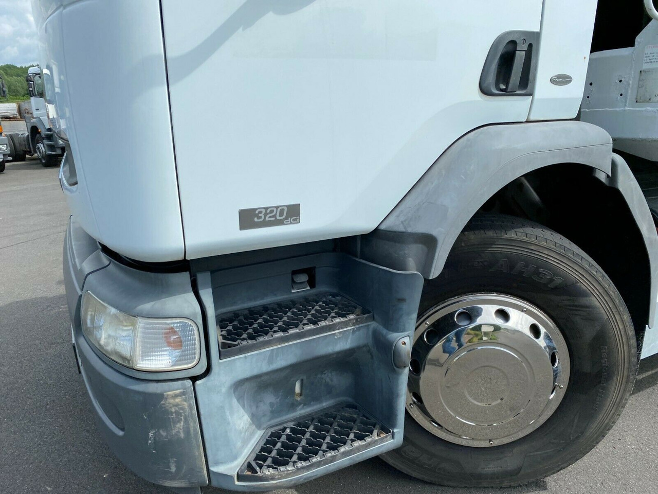 Renault 320 DCI Premium 6x2 Hydraulik Renault 320 DCI Premium 6x2 Hydraulik - Sopbil: bild 3 Renault 320 DCI Premium 6x2 Hydraulik Renault 320 DCI Premium 6x2 Hydraulik - Sopbil: bild 3