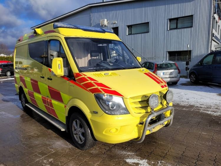 MERCEDES – BENZ SPRINTER 3.0D AMBULANCE (PROFILE) KLIMA 2.2016 EURO 6  - Ambulans: bild 1 MERCEDES – BENZ SPRINTER 3.0D AMBULANCE (PROFILE) KLIMA 2.2016 EURO 6  - Ambulans: bild 1