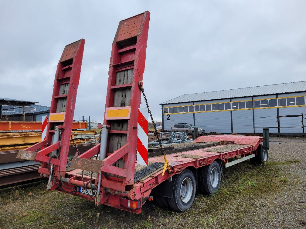 STENA SPN 30+FULL STEEL SUSPENSION+HYDRAULIC RAMPS - Låg lastare trailer: bild 3 STENA SPN 30+FULL STEEL SUSPENSION+HYDRAULIC RAMPS - Låg lastare trailer: bild 3