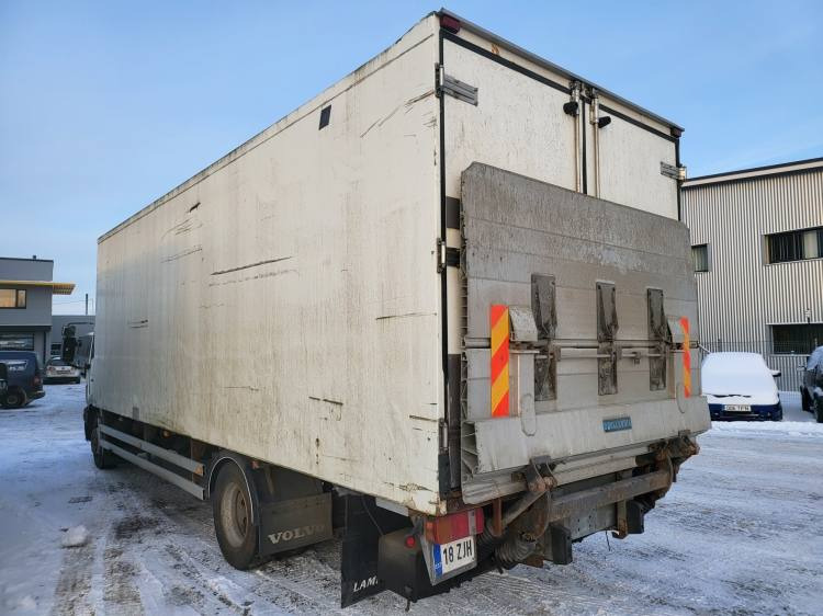 VOLVO FL 250 FOR SPAREPARTS - Kylbil lastbil: bild 4 VOLVO FL 250 FOR SPAREPARTS - Kylbil lastbil: bild 4
