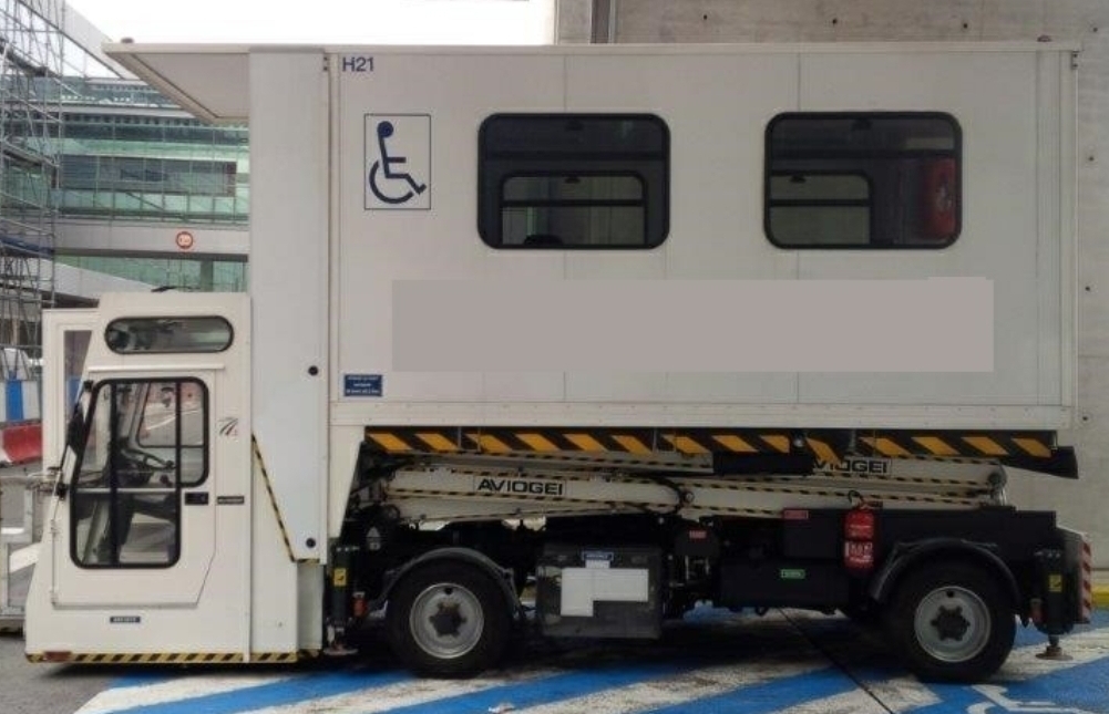 Aviogei FLS1500 EAU - Ambulift: bild 1 Aviogei FLS1500 EAU - Ambulift: bild 1