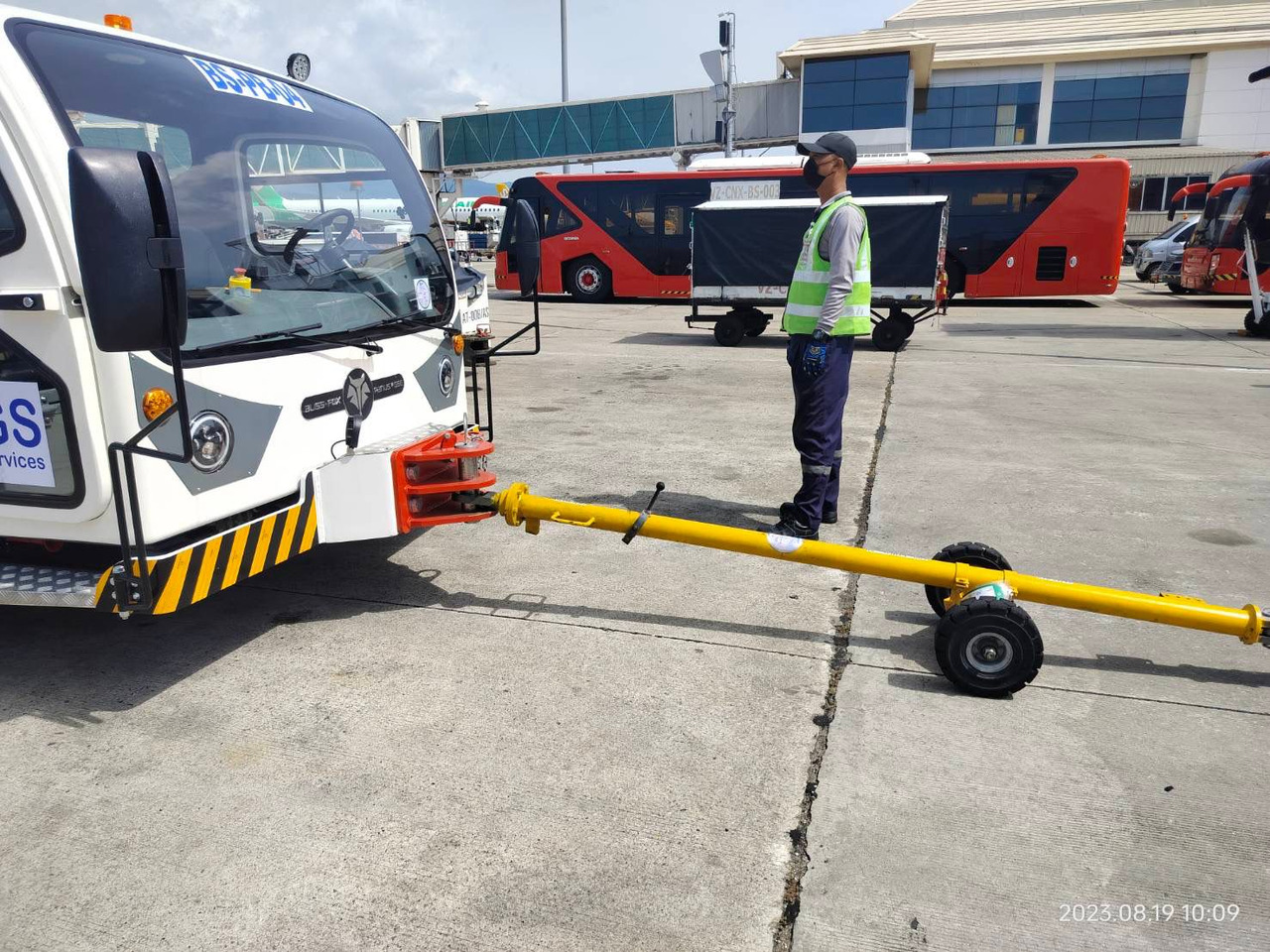 BlissFox 16D - Pushbacktraktor: bild 3 BlissFox 16D - Pushbacktraktor: bild 3