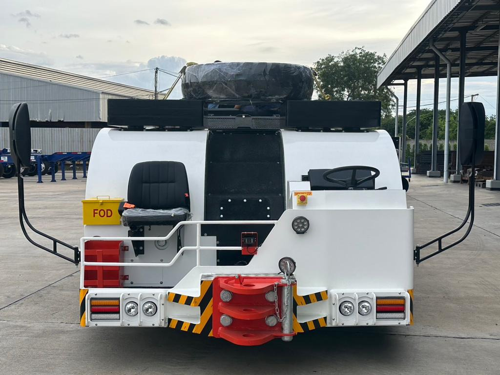 BlissFox - ABC 40D - Pushbacktraktor: bild 2 BlissFox - ABC 40D - Pushbacktraktor: bild 2