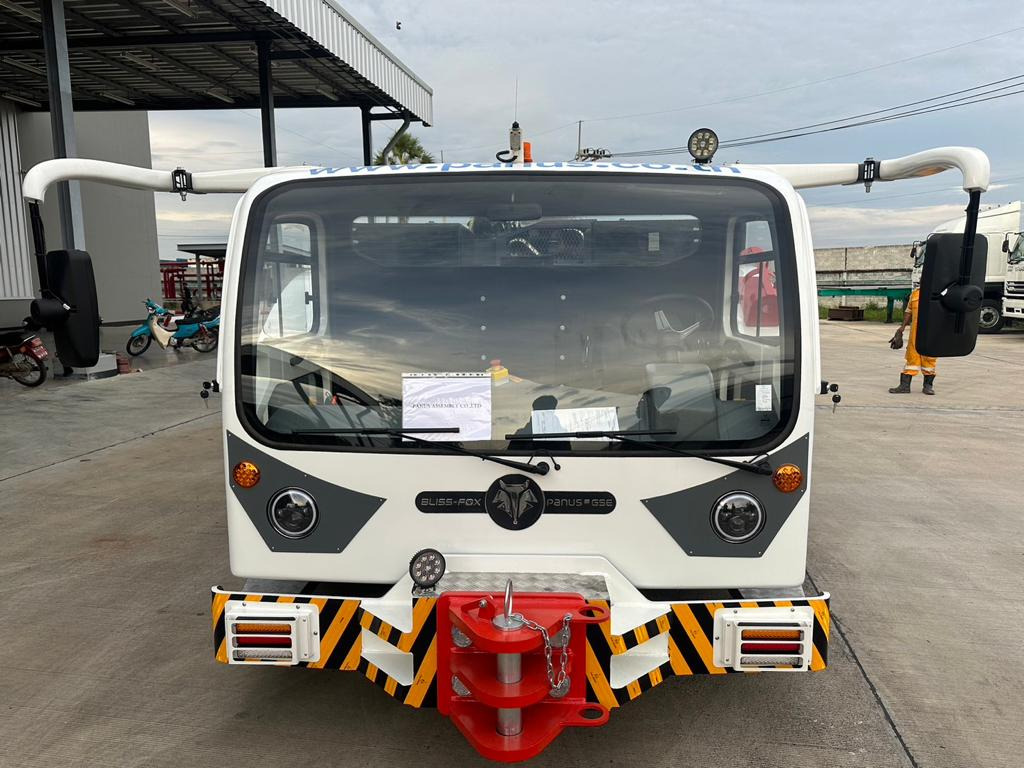 BlissFox - ABC 40D - Pushbacktraktor: bild 1 BlissFox - ABC 40D - Pushbacktraktor: bild 1