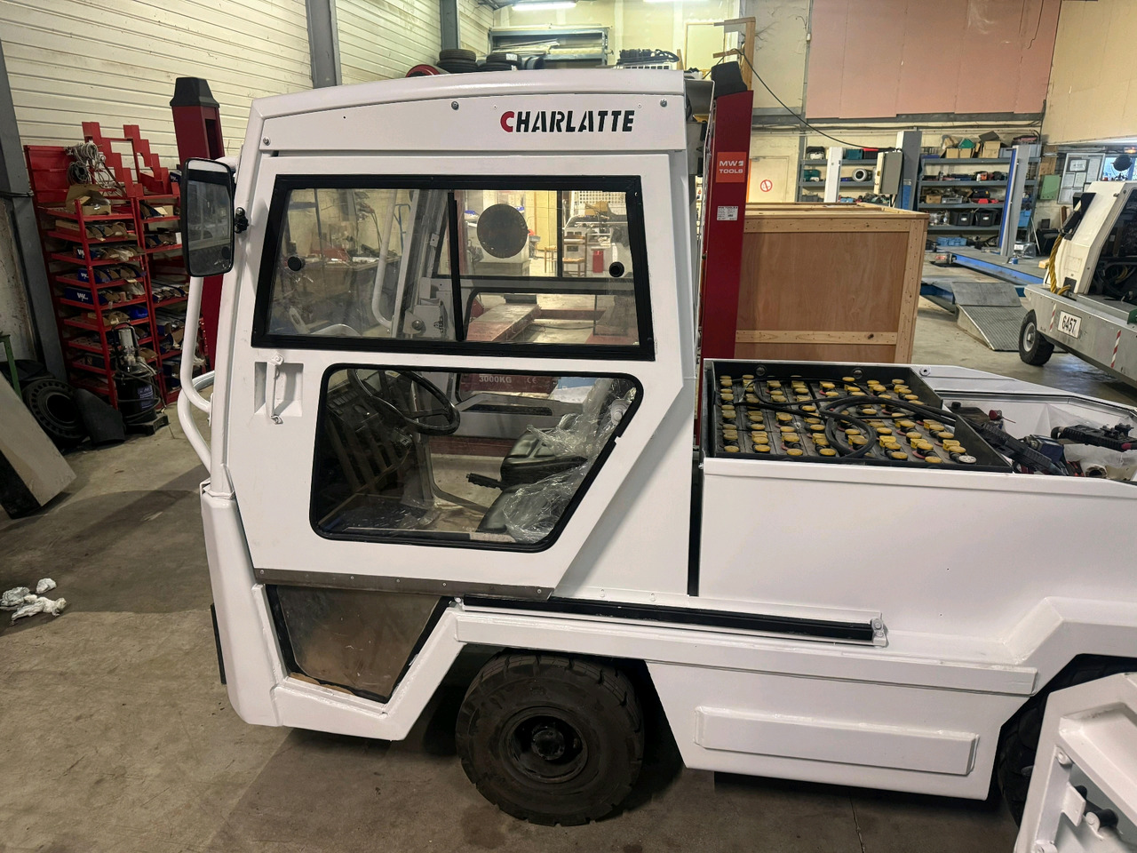 Charlatte 2012 - Bagagetraktor: bild 2 Charlatte 2012 - Bagagetraktor: bild 2