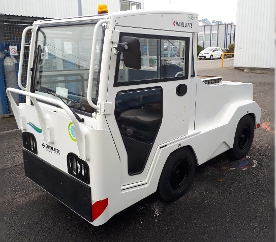 Charlatte TE225 - Bagagetraktor: bild 2 Charlatte TE225 - Bagagetraktor: bild 2