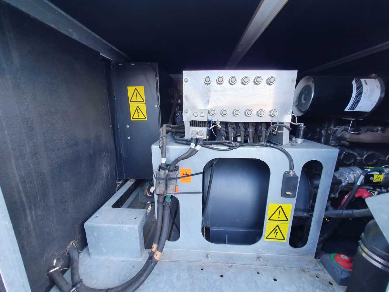 GPU TLD 4090-T-CUP 28DC - Markströmsaggregat: bild 3 GPU TLD 4090-T-CUP 28DC - Markströmsaggregat: bild 3