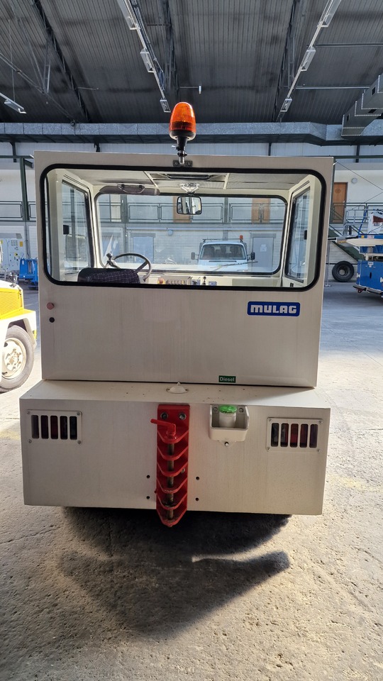 Mulag Comet 4D - Bagagetraktor: bild 2 Mulag Comet 4D - Bagagetraktor: bild 2