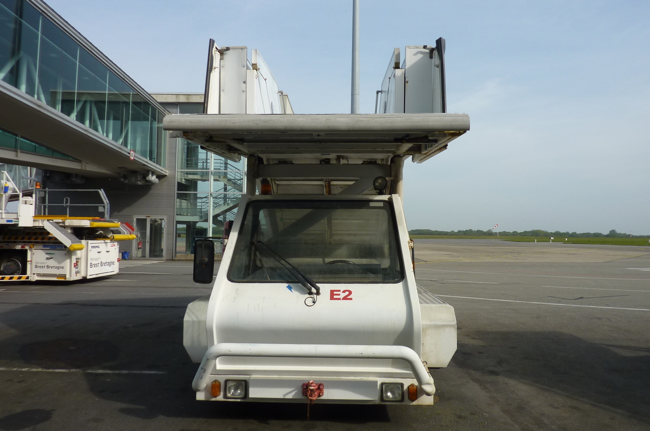 SOVAM Passenger Stairs 1.9 SPS - Passagerartrappa: bild 2 SOVAM Passenger Stairs 1.9 SPS - Passagerartrappa: bild 2