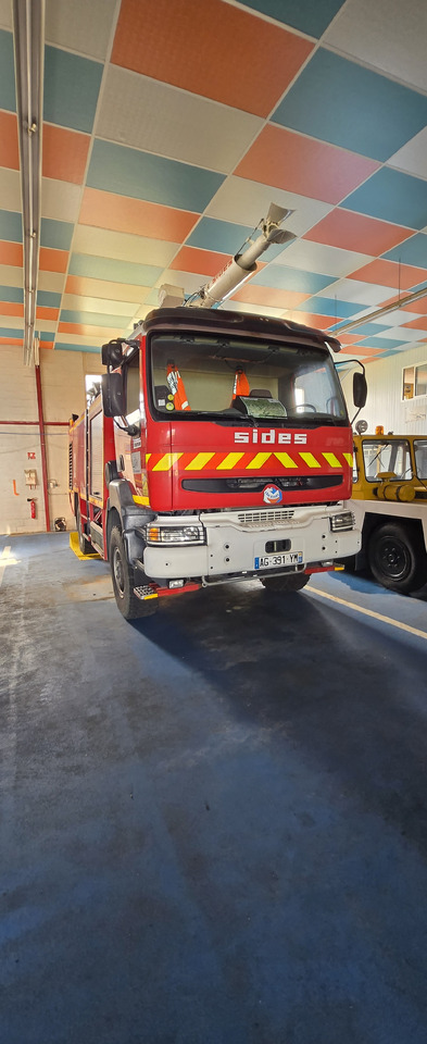 Sides - Släck/ Räddningsvagn: bild 1 Sides - Släck/ Räddningsvagn: bild 1