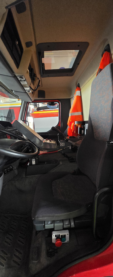 Sides - Släck/ Räddningsvagn: bild 2 Sides - Släck/ Räddningsvagn: bild 2