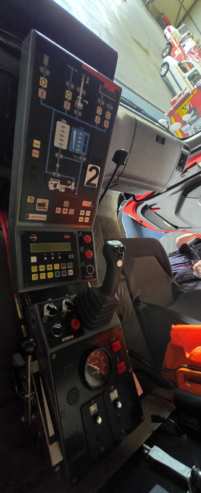 Sides - Släck/ Räddningsvagn: bild 4 Sides - Släck/ Räddningsvagn: bild 4