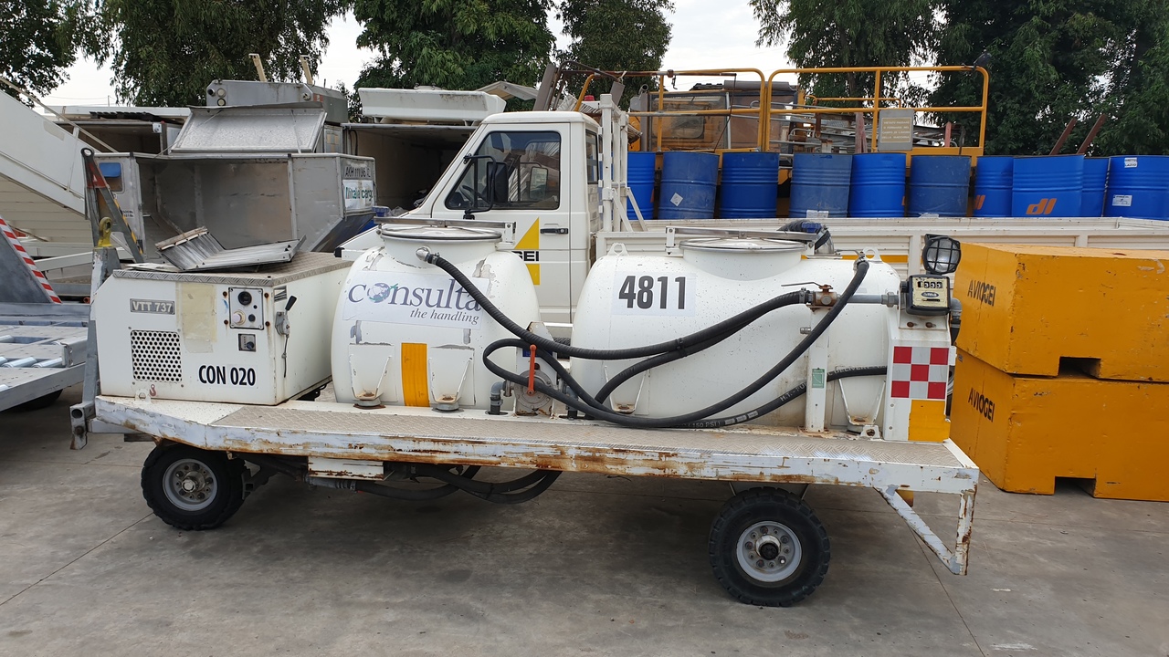 Waste Unit Aviogei VTT 737 - Toalettservicebil: bild 1 Waste Unit Aviogei VTT 737 - Toalettservicebil: bild 1