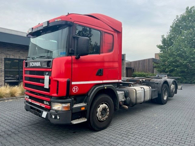 Scania R124-420 .420 6x2 - Chassi lastbil: bild 1 Scania R124-420 .420 6x2 - Chassi lastbil: bild 1