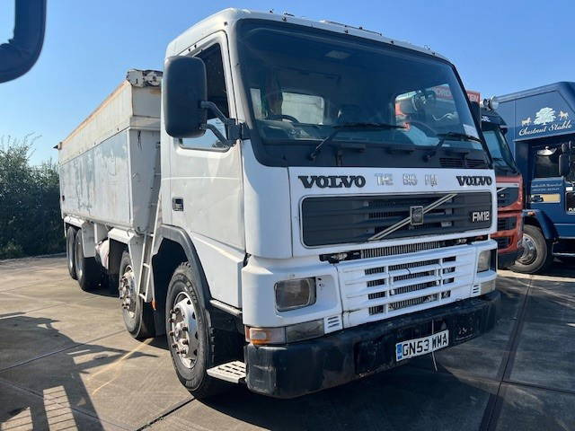 Volvo FM 12 FM12 8x4 - Tippbil lastbil: bild 2 Volvo FM 12 FM12 8x4 - Tippbil lastbil: bild 2