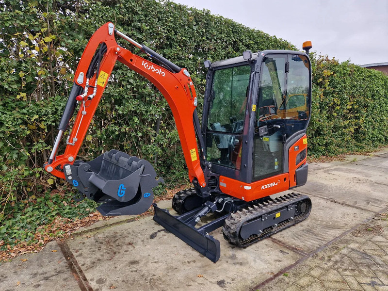Kubota KX019-4 Hi-spec (NIEUW) - Minigrävmaskin: bild 4 Kubota KX019-4 Hi-spec (NIEUW) - Minigrävmaskin: bild 4