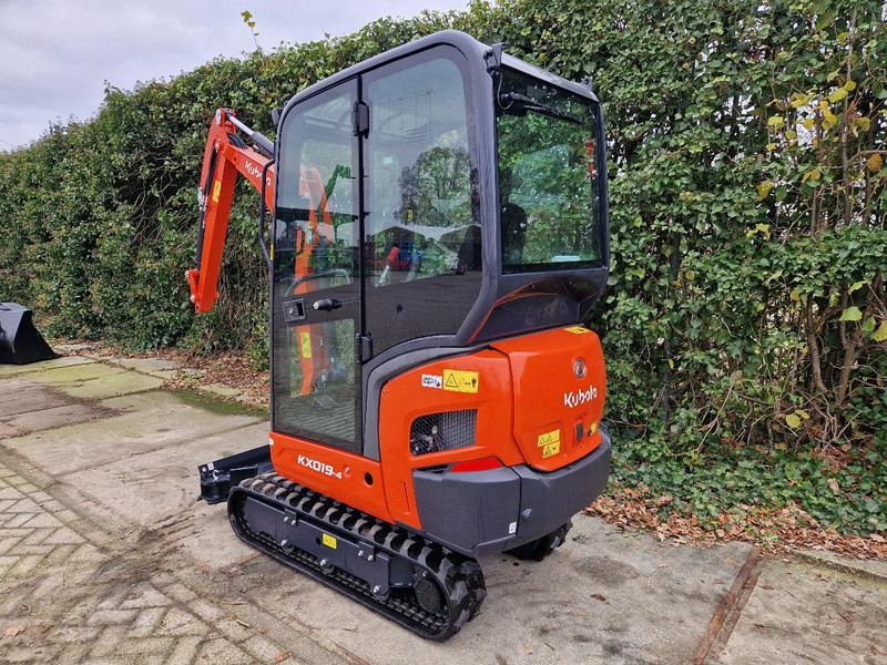 Kubota KX019-4 Hi-spec (NIEUW) - Minigrävmaskin: bild 5 Kubota KX019-4 Hi-spec (NIEUW) - Minigrävmaskin: bild 5