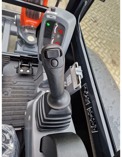 Ny Minigrävmaskin Kubota KX027-4 Hi-spec (NIEUW): bild 9 Ny Minigrävmaskin Kubota KX027-4 Hi-spec (NIEUW): bild 9